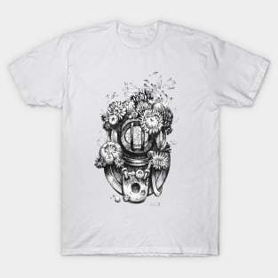 Helmets series 1 hel 5 T-Shirt